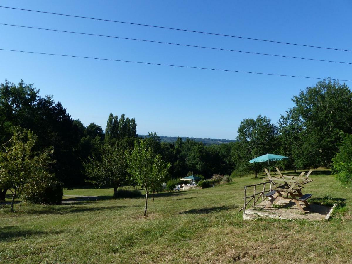 Les Volets Verts Lamothe-Montravel Exterior foto